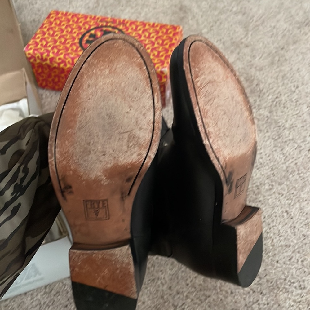 Frye Melissa Button Extend Black Boot - image 5